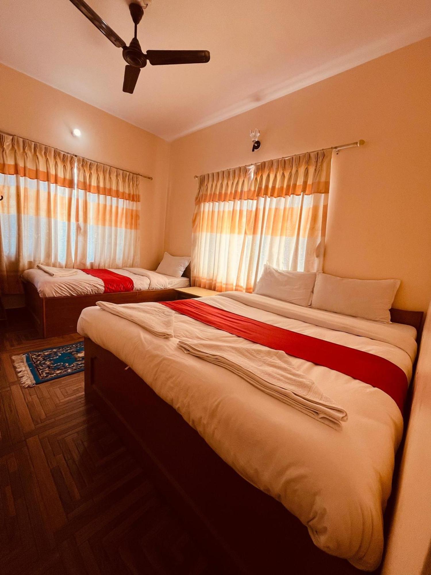 Hotel Global Inn โพคารา ภายนอก รูปภาพ