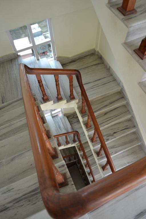 Hotel Global Inn โพคารา ภายนอก รูปภาพ